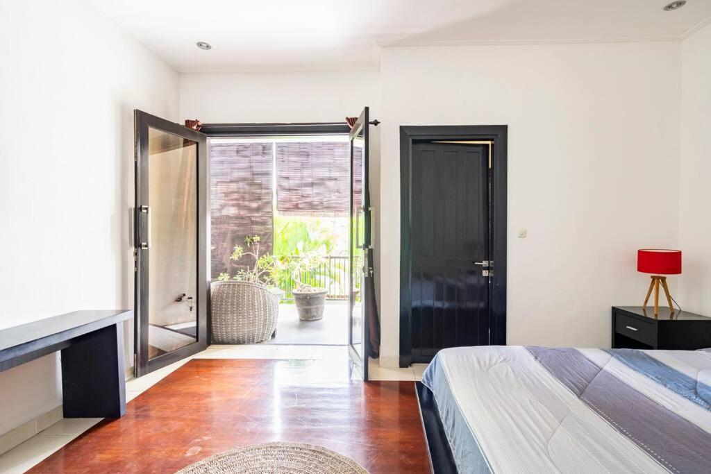 Villa Lingkar 89A Canggu Kültér fotó