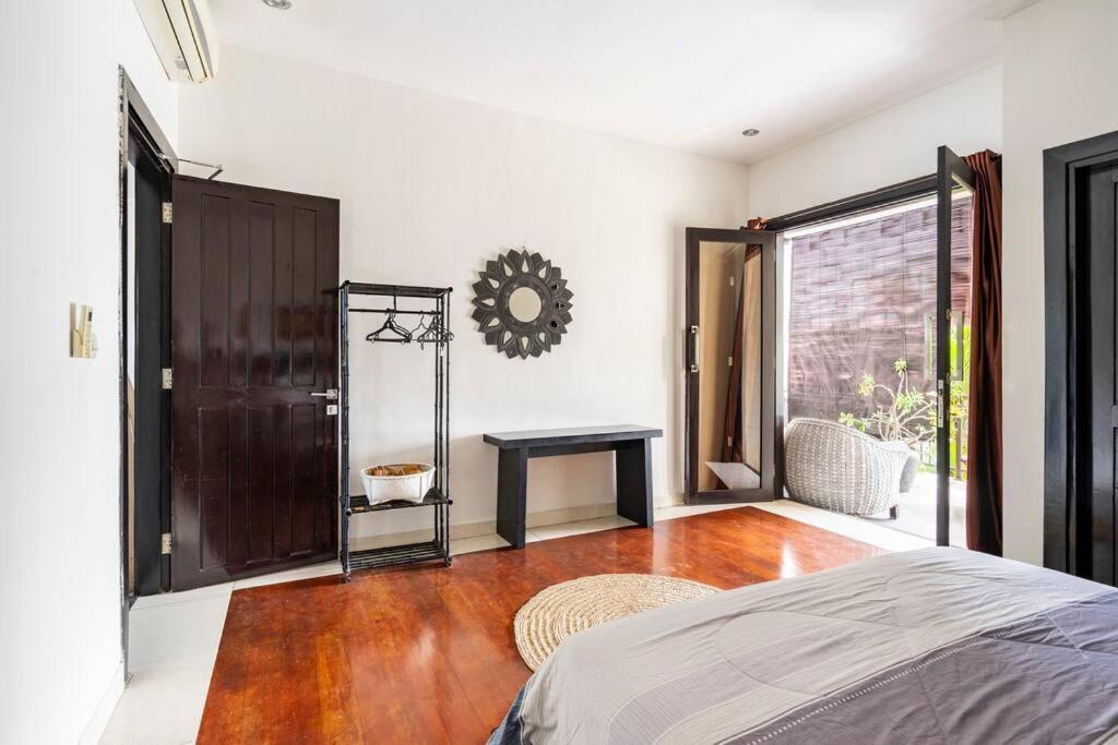 Villa Lingkar 89A Canggu Kültér fotó